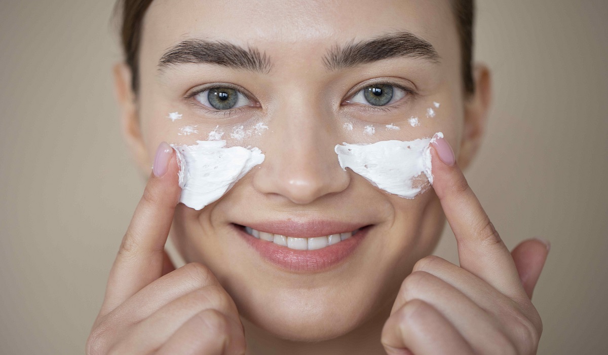 cara pakai milk cleanser